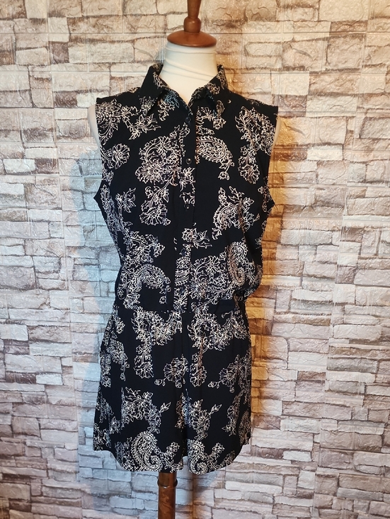 Ann Taylor Pants - Ann Taylor Black Sleeveless Paisley Romper Brand New